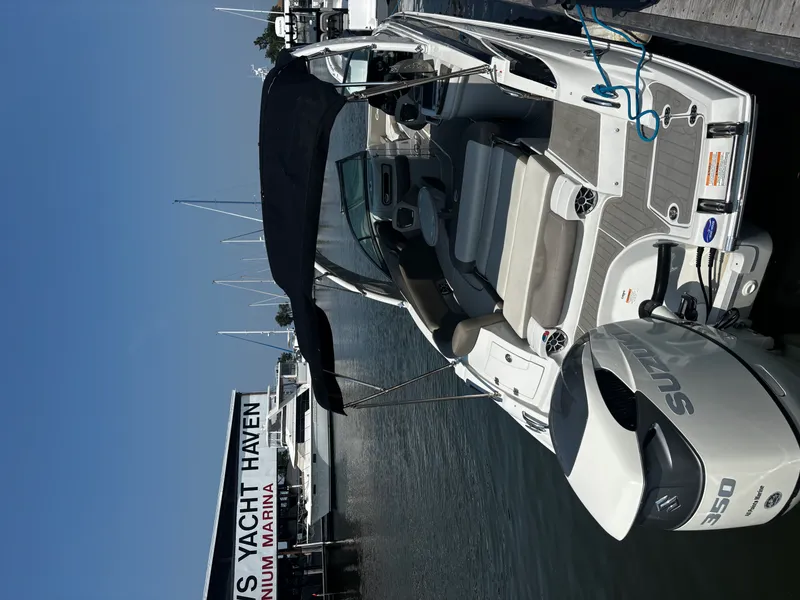 Slide: The Image of Crownline Boats 285 XS 2019 - 22