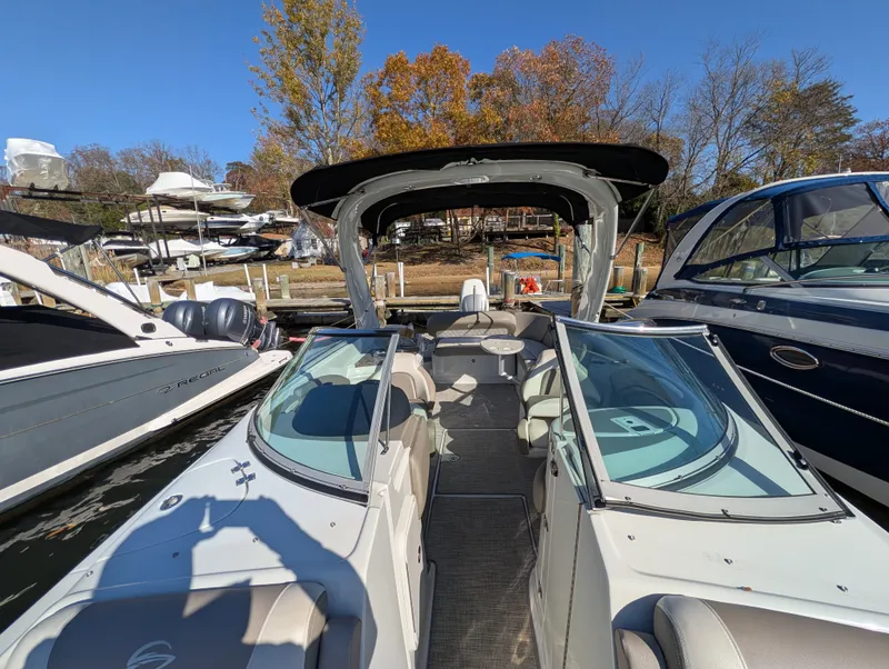 Slide: The Image of Crownline Boats 285 XS 2019 - 3