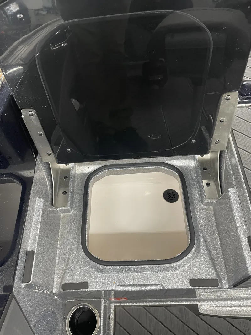 Slide: The Image of Vexus DVX22S 2026 - 19
