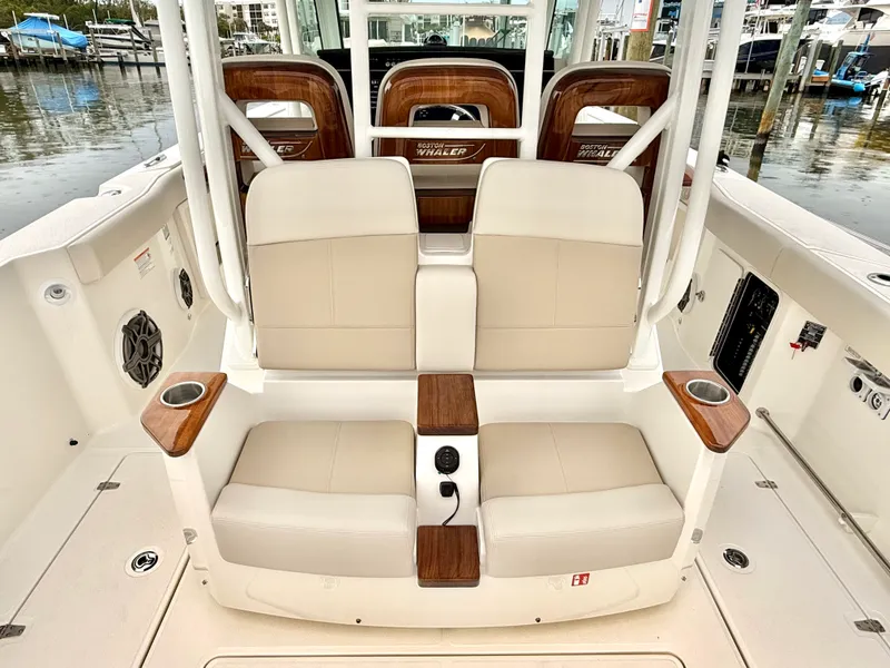 Slide: The Image of Boston Whaler 360 Outrage 2026 - 23