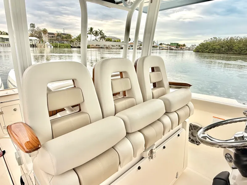 Slide: The Image of Boston Whaler 360 Outrage 2026 - 31