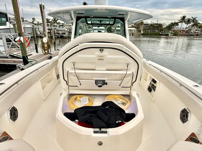 Slide: The Image of Boston Whaler 360 Outrage 2026 - 37