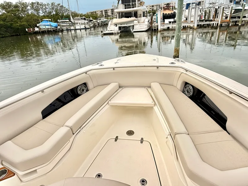 Slide: The Image of Boston Whaler 360 Outrage 2026 - 38