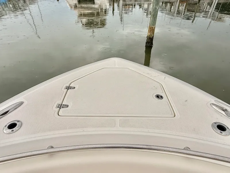 Slide: The Image of Boston Whaler 360 Outrage 2026 - 39