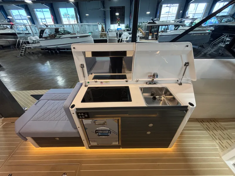 Slide: The Image of Saxdor 400 GTO 2026 - 13