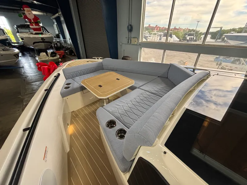 Slide: The Image of Saxdor 400 GTO 2026 - 16