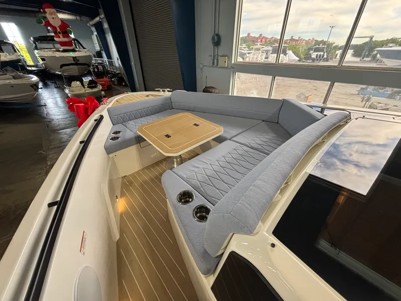 Slide: The Image of Saxdor 400 GTO 2026 - 17