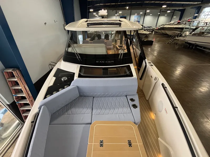 Slide: The Image of Saxdor 400 GTO 2026 - 18