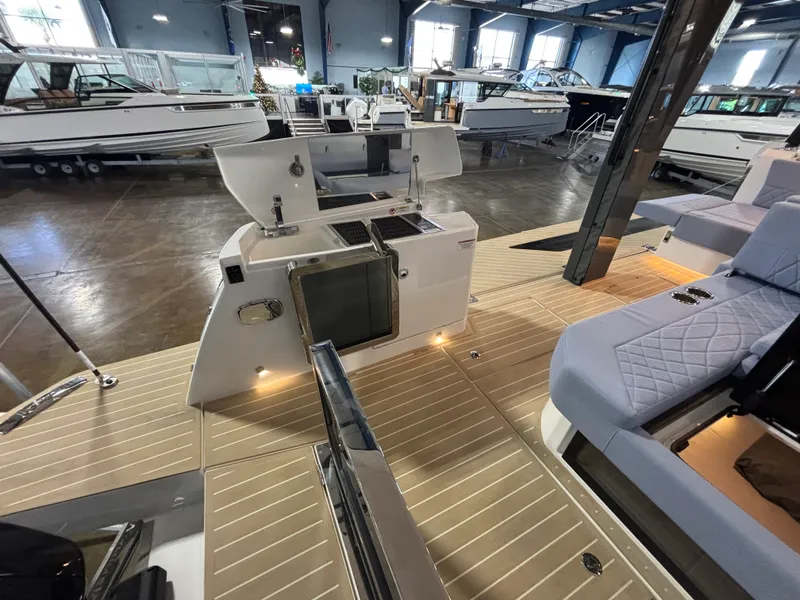 Slide: The Image of Saxdor 400 GTO 2026 - 9