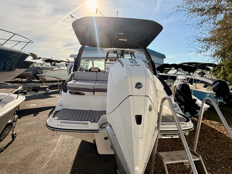 Slide: The Image of Sea Ray SLX 260 Outboard 2026 - 8