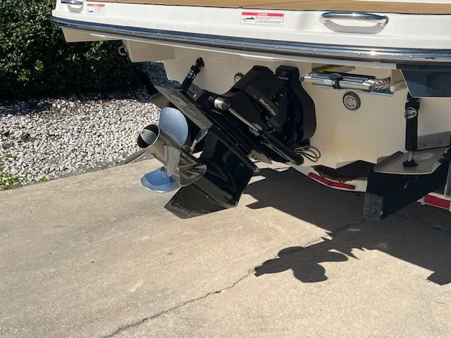 Slide: The Image of Sea Ray 250 SLX 2019 - 23
