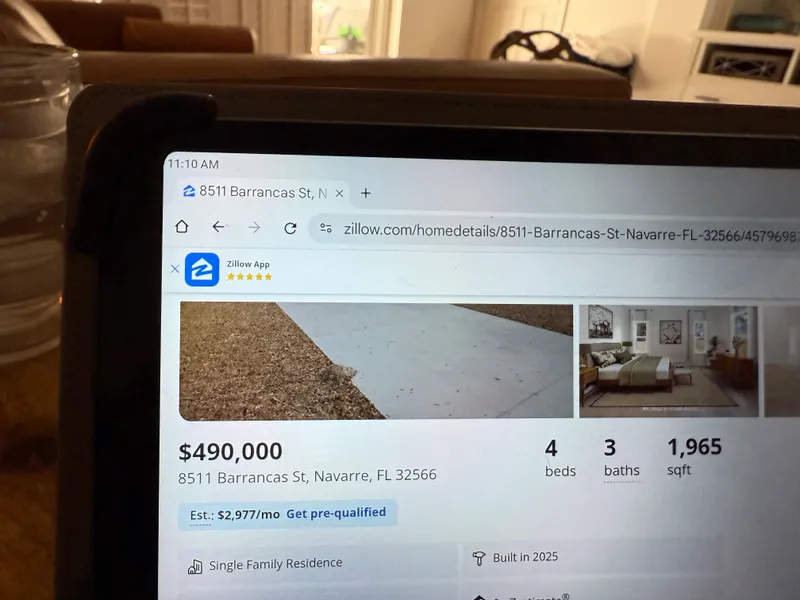 Slide: The Image of Aquila 54 ENCLOSED BRIDGE 2025 - 124