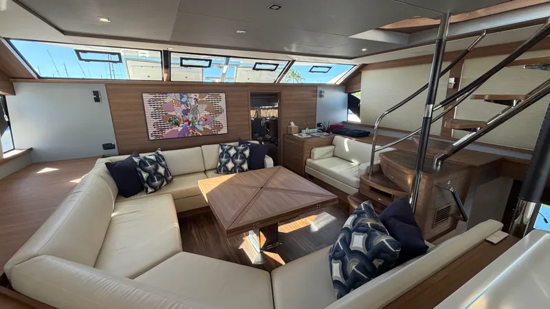 Slide: The Image of Aquila 54 ENCLOSED BRIDGE 2025 - 21