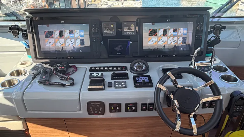 Slide: The Image of Aquila 54 ENCLOSED BRIDGE 2025 - 70