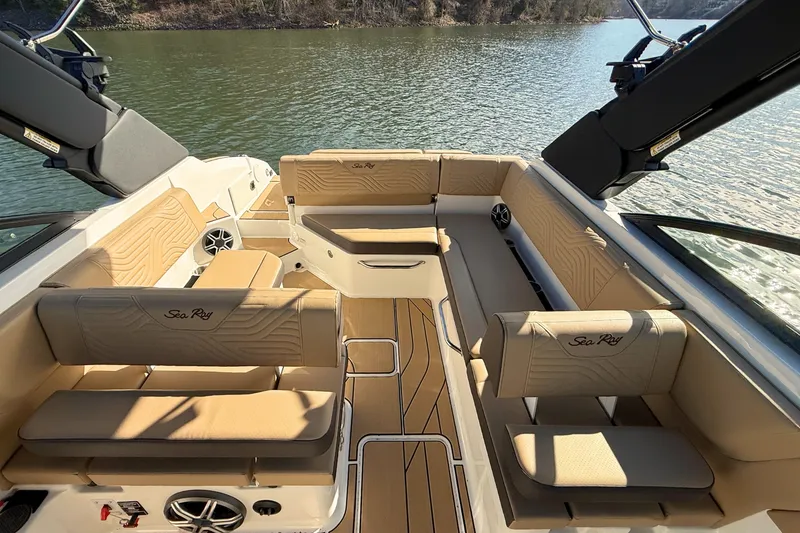 Slide: The Image of Sea Ray SDX 250 Surf 2026 - 24