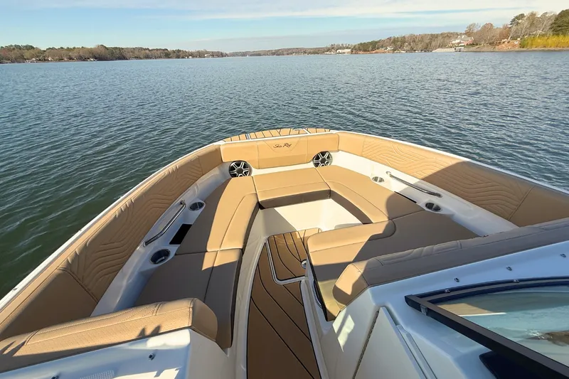 Slide: The Image of Sea Ray SDX 250 Surf 2026 - 27