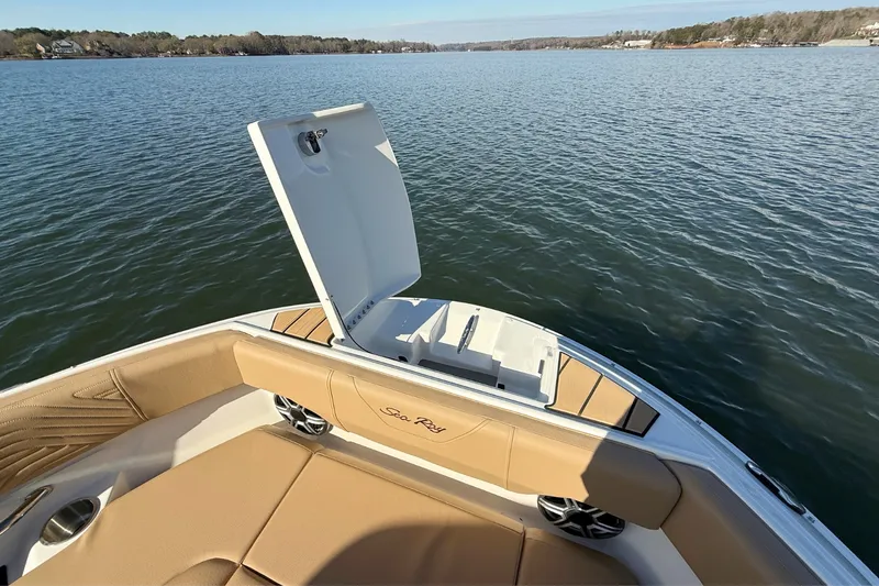 Slide: The Image of Sea Ray SDX 250 Surf 2026 - 30