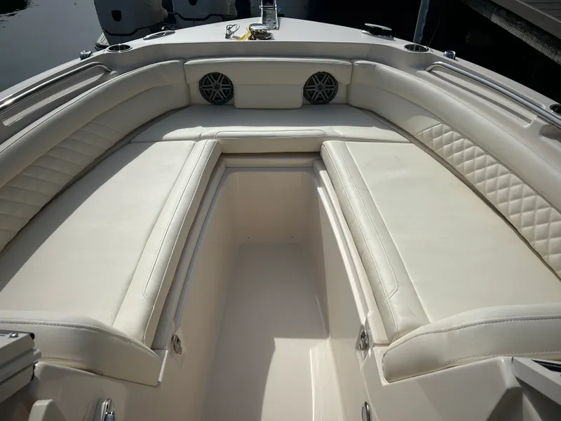 Slide: The Image of Grady-White Freedom 235 2026 - 24