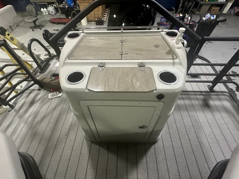 Slide: The Image of Starcraft SLS 3 RL 2026 - 13