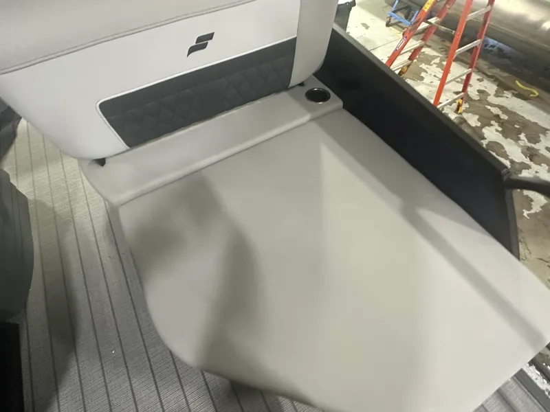 Slide: The Image of Starcraft SLS 3 RL 2026 - 17