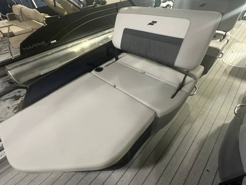 Slide: The Image of Starcraft SLS 3 RL 2026 - 20