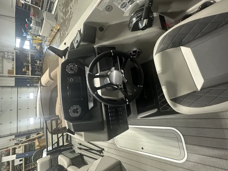 Slide: The Image of Starcraft SLS 3 RL 2026 - 8