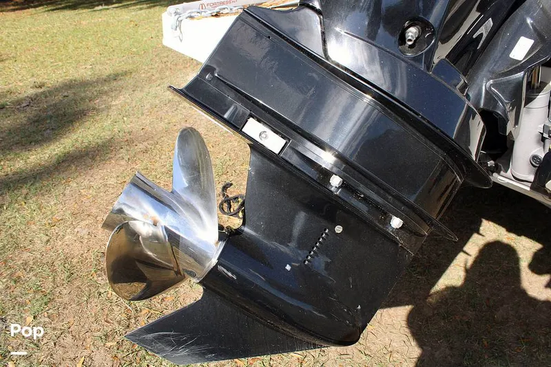 Slide: The Image of Bayliner DX 2000 2023 - 13746535