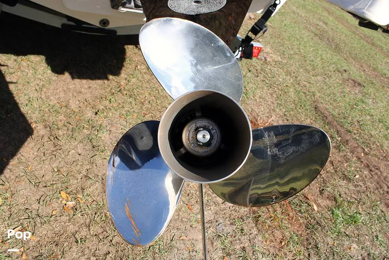 Slide: The Image of Bayliner DX 2000 2023 - 13746536