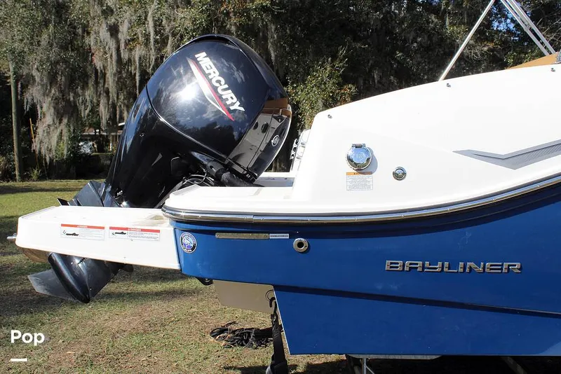 Slide: The Image of Bayliner DX 2000 2023 - 13746540