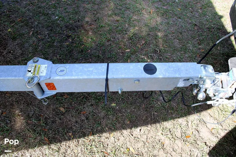 Slide: The Image of Bayliner DX 2000 2023 - 13746548