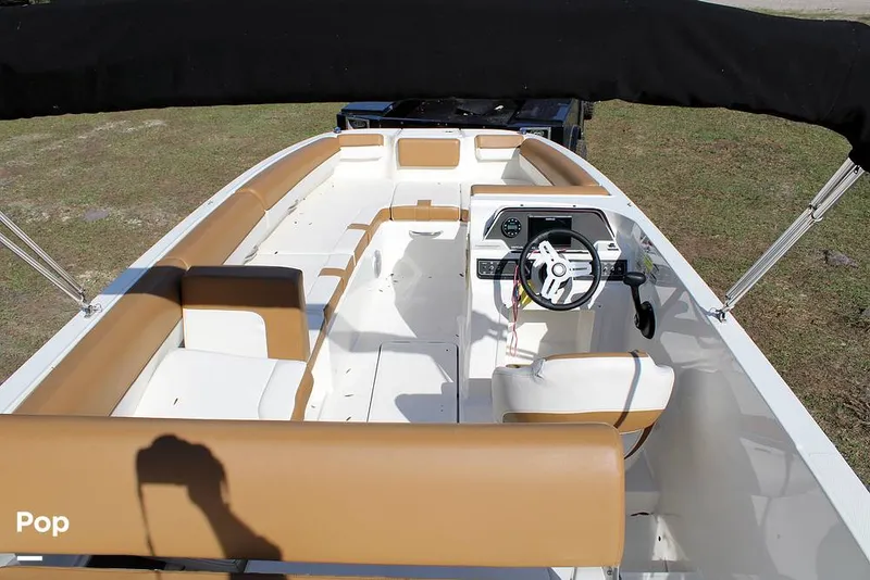 Slide: The Image of Bayliner DX 2000 2023 - 13746558