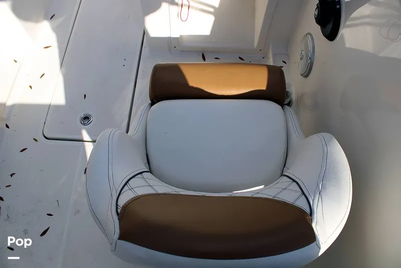 Slide: The Image of Bayliner DX 2000 2023 - 13746568