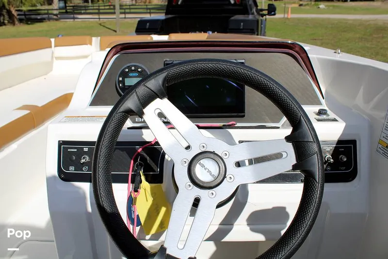 Slide: The Image of Bayliner DX 2000 2023 - 13746572