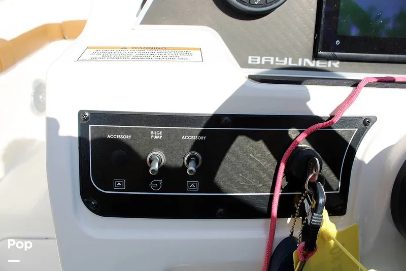 Slide: The Image of Bayliner DX 2000 2023 - 13746573