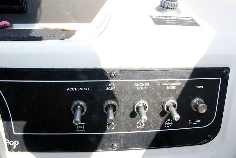 Slide: The Image of Bayliner DX 2000 2023 - 13746577