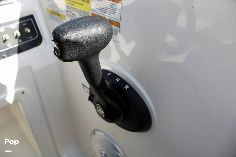 Slide: The Image of Bayliner DX 2000 2023 - 13746579