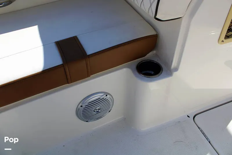 Slide: The Image of Bayliner DX 2000 2023 - 13746595