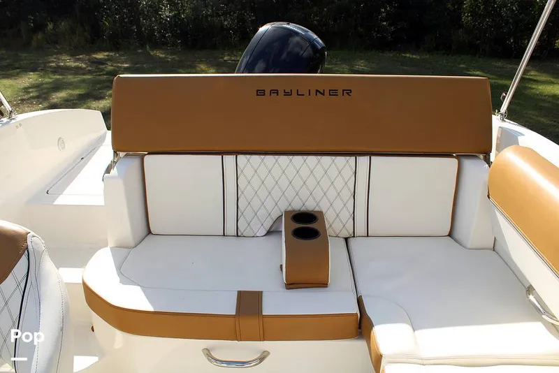 Slide: The Image of Bayliner DX 2000 2023 - 13746601