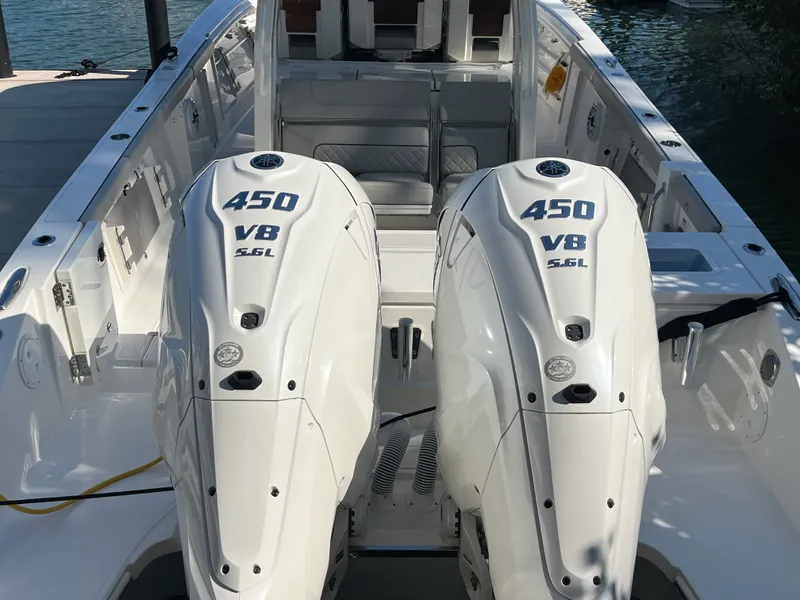 Slide: The Image of Pursuit S 358 SPORT 2024 - 33