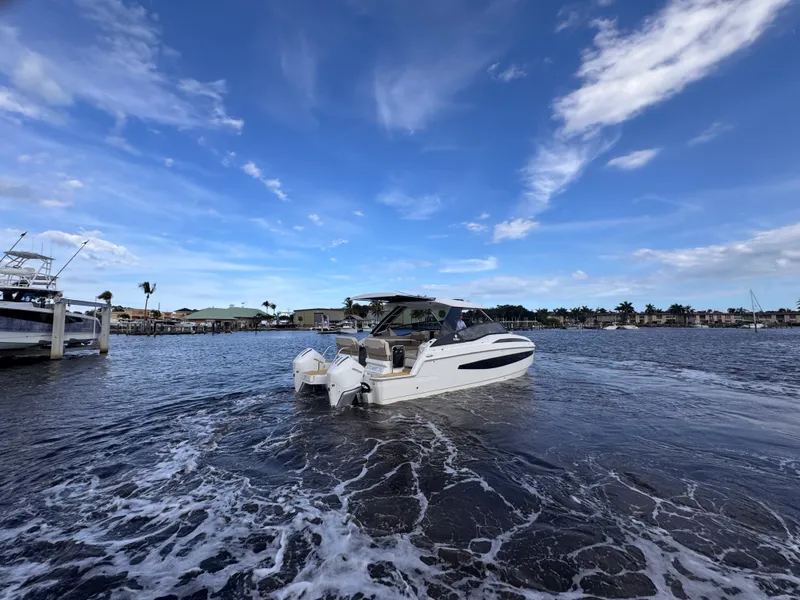 Slide: The Image of Aquila 32 SPORT 2023 - 10