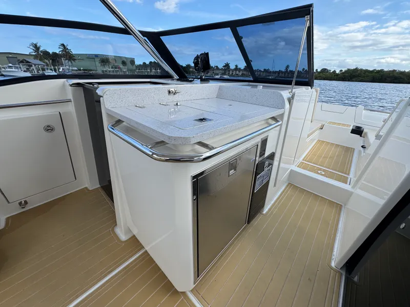 Slide: The Image of Aquila 32 SPORT 2023 - 26