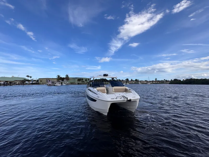 Slide: The Image of Aquila 32 SPORT 2023 - 3