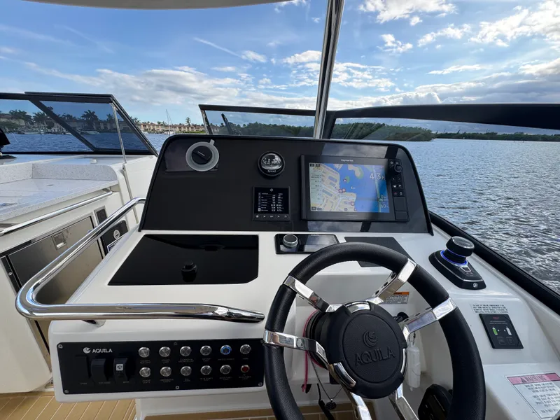 Slide: The Image of Aquila 32 SPORT 2023 - 32