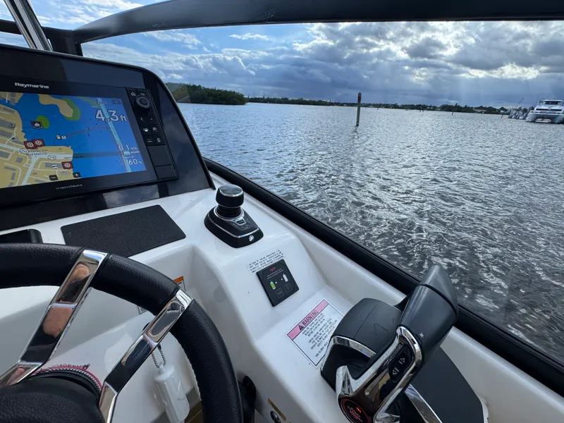 Slide: The Image of Aquila 32 SPORT 2023 - 34