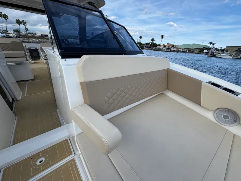 Slide: The Image of Aquila 32 SPORT 2023 - 41