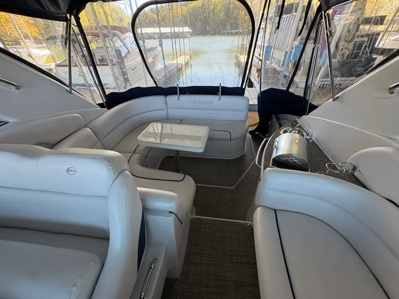 Slide: The Image of Crownline Boats 350 Sport Yacht 2014 - 22