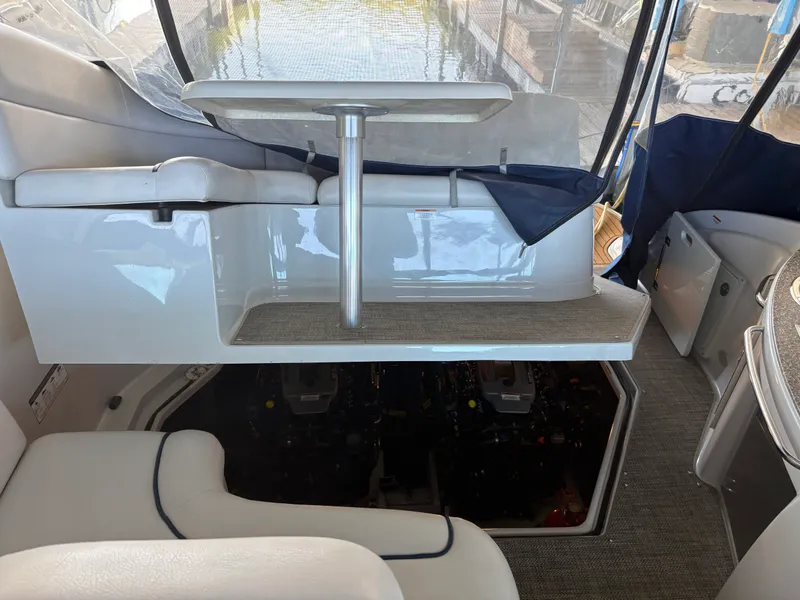 Slide: The Image of Crownline Boats 350 Sport Yacht 2014 - 29