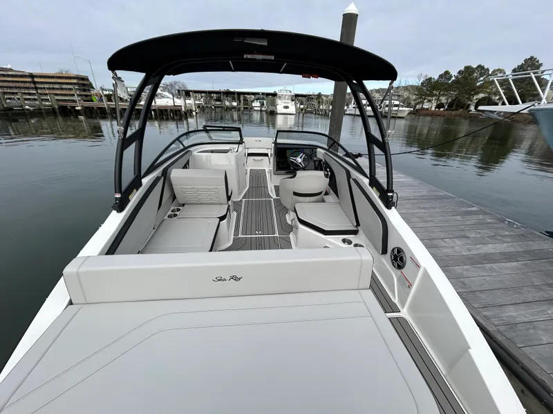 Slide: The Image of Sea Ray SPX 210 Outboard 2026 - 16