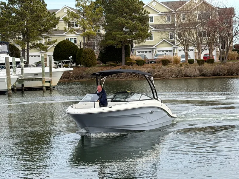 Slide: The Image of Sea Ray SPX 210 Outboard 2026 - 3