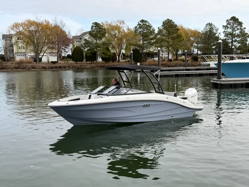 Slide: The Image of Sea Ray SPX 210 Outboard 2026 - 6